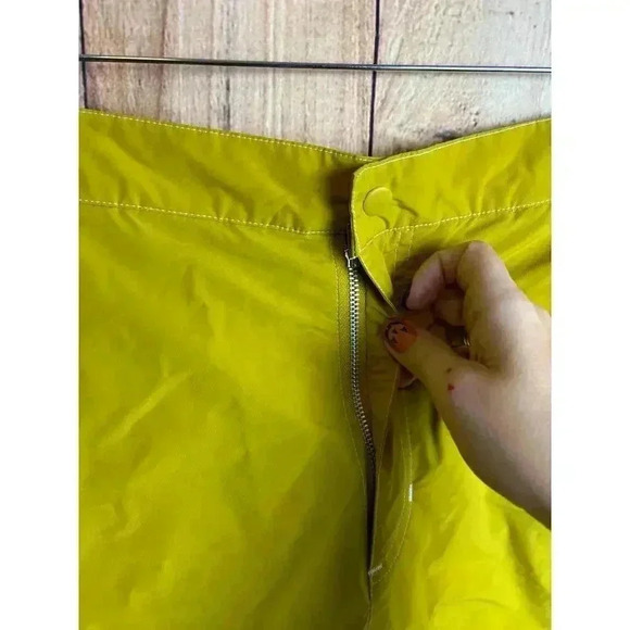 Adidas Men's Utility Skateboarding Shorts Yellow Size L New Read Description - Picture 6 of 10